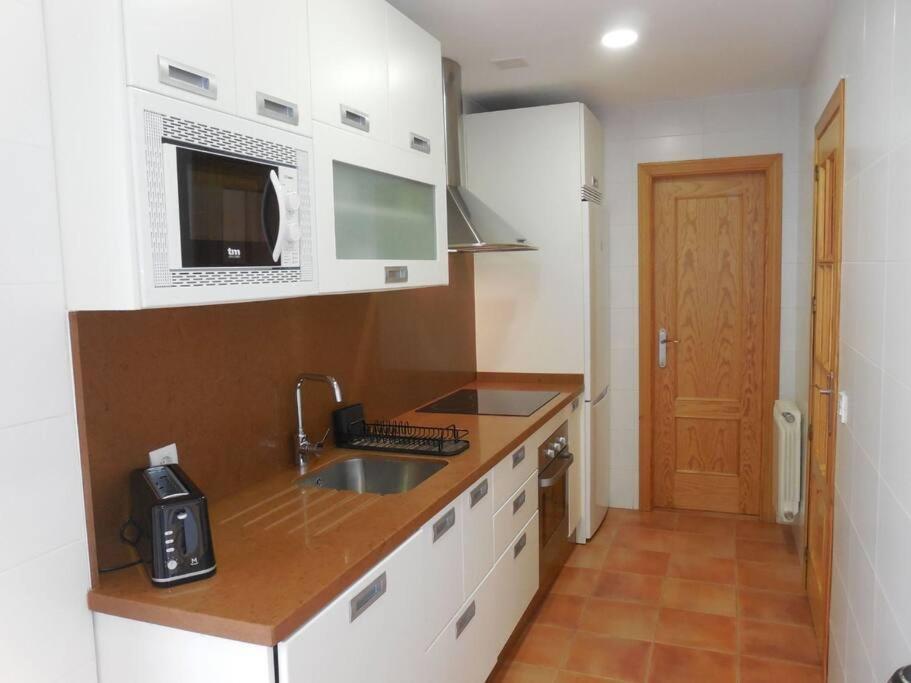 Precioso Piso De 2 Habitaciones Armilla Exterior foto